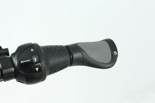 Lade das Bild in den Galerie-Viewer, Nordseerad E-Bike Kompakt 20 Zoll Detailansicht Drehgriff Gangschaltung