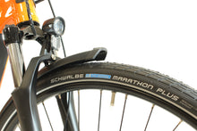 Lade das Bild in den Galerie-Viewer, NordseeRad Premium 28 Zoll Detailansicht Schwalbe Reifen und Licht