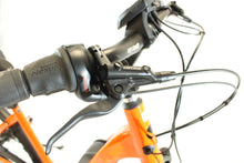 Lade das Bild in den Galerie-Viewer, NordseeRad E-Bike Premium Modell 2023 aus Verleih inkl. GPS Tracker - Verfügbar ab 18.11.2024
