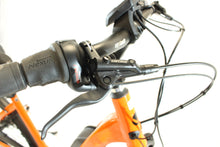 Lade das Bild in den Galerie-Viewer, NordseeRad E-Bike Premium Modell 2023 aus Verleih inkl. GPS Tracker - Verfügbar ab 06.01.2025
