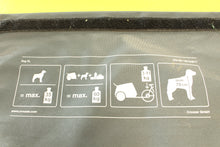 Lade das Bild in den Galerie-Viewer, Detailansicht Croozer Dog Jokke Bestimmungen für Gewicht, Größe etc. Text: Hund darf max. 35 kg wiegen und eine Schulterhöhe von 70cm haben. Max. Zuladung inkl. Hund sind 60kg, Max. Tragkraft auf Kupplung 3 - 11 kg
